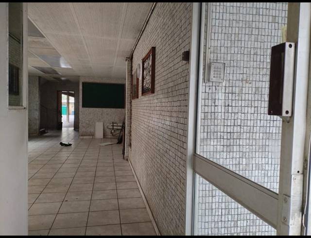 3 BEDROOM APARTMENT FOR SALE IN SUNNYSIDE